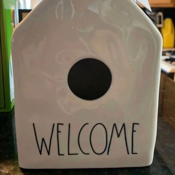 Rae Dunn Welcome Birdhouse - Picture 1 of 2